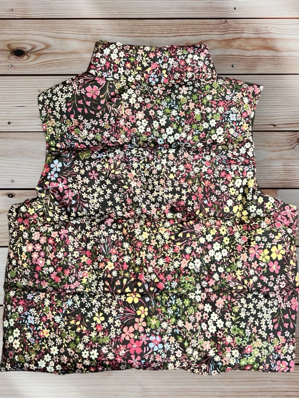 GAP Kids Multi Color Floral Puffer Vest Medium 8-9